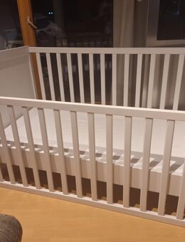 Babybett mit Matratze - Breitnau