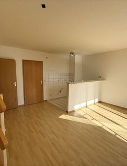 Frisch renoviert wartet diese schöne Maisonette-Wohnung m. Küche & Balkon auf einen neuen Mieter! - Paderborn