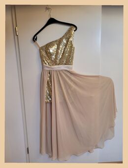 Elegantes Abendkleid - Wolfertschwenden