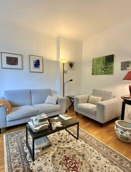 Großzügige 2,5 Zimmer-Wohnung im Zentrum von Oberkassel mit Einbauküche und Balkon - Düsseldorf