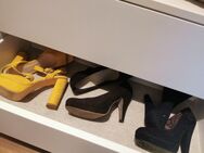 Diverse Schuhe (nicht nur Pumps auch Boots und Sneaker) - Oldenburg