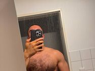 Suche femboy chubby mit dicker arsch - Wuppertal