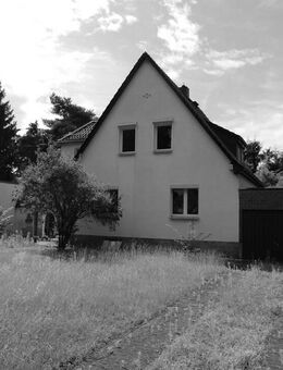 Charmantes Einfamilienhaus auf großem Grundstück im idyllischen Süden von Mahlsdorf! - Berlin