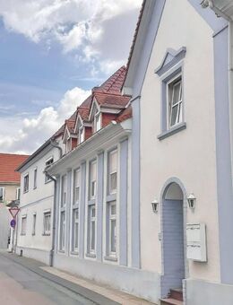 Mehrfamilienhaus und Gewerbeeinheit mit bestehenden Mieteinnahmen und Ertragspotenzial - Gernsheim (Schöfferstadt)