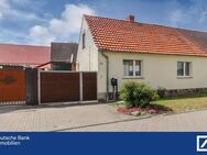 Charmante Doppelhaushälfte mit Scheune und Gartenland! - Rochau