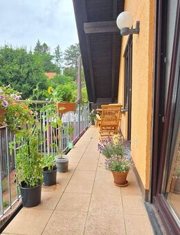 Naturnahes Wohnen – Charmante 4-Raum-Wohnung mit Balkon - Weihenzell