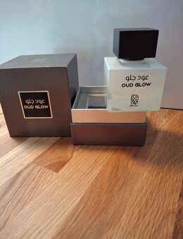 Nylaa Oud Glow Orient 100 ml Eau de Parfum Unisex ! Top Dubai Duft !!!. - Unna