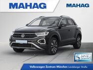 VW T-Roc, 1.0 TSI Move, Jahr 2023 - München