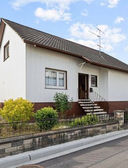 Charmantes Zweifamilienhaus - Ideal für Familien und Mehrgenerationenwohnen in Ettlingen - Ettlingen