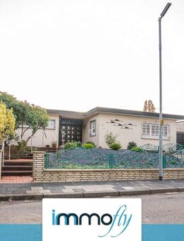 Bungalow mit 145?m² Wohnfläche, stilvolle Architektur und Wohlfühlkomfort auf einer Ebene - Linnich