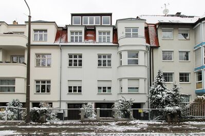 Traumhafte Stadtvilla in Bestlage: Direkt am Rosental mit viel Platz und großem Garten!