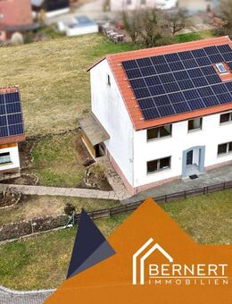 Endlich Platz für Alle - großzügiges Familienhaus mit 9 Zimmern und neuer PV Anlage ! - Schneckenlohe