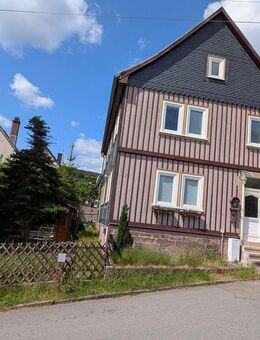 Interessantes kleines Zweifamilienhaus mit historischem Flair in Frankenhain zu verkaufen - Frankenhain