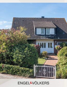Viel Platz für die Familie in Toplage: Lichtdurchflutetes EFH mit Garten, Garage und viel Potenzial - Emden