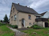 Wir verkaufen ein geräumiges Haus in Niedergräfenhain. - Geithain