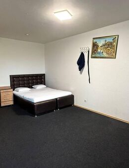 Gemütliche 1-Zimmer-Wohnung mit Balkon und Aufzug im begehrten Herzen von Heiligenhaus. - Heiligenhaus