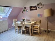 Gemütliche 3 ZKB-Wohnung, Kellerbox und Garage in ruhigem 2-Familienhaus - Homburg