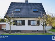 Angebotsverfahren! Kleines Haus mit großem Grundstück in Tiefenbroich! - Ratingen