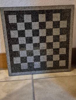 Schachbrett aus Marmor - Satteldorf