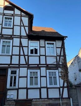 Wohnhaus als "Geldanlage" mit 7 Schlaf-Appartements/Zimmern, komplett renoviert, Innenhof, Garten - Bad Sooden-Allendorf