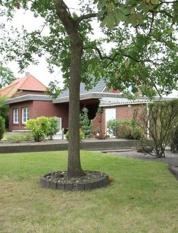 Großzügiges Einfamilienhaus in ruhiger Lage mit traumhaftem Grundstück! - Zetel