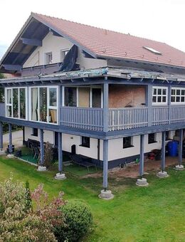 Großzügiges Zweifamilienhaus mit Garten und unverbaubarer Aussicht - Rinchnach