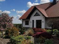 freistehendes massives EFH + Doppelgarage + Pool + PV-Anlage am Feldrand! - Grimma