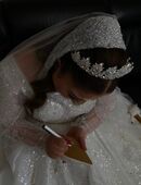 Hochzeitskleid mit Schleier in 35239