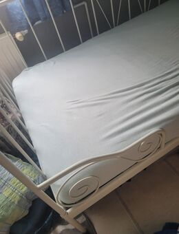 Metallbett zu verkaufen! - Freyburg (Unstrut)