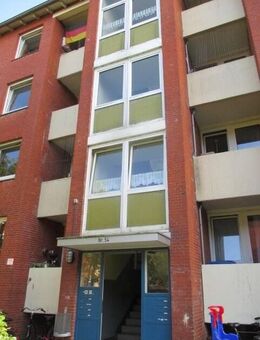 4-Zi.-Erdgeschoss ETW mit 2 Balkone in Emden-Barenburg - Emden