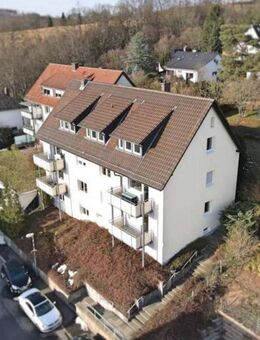 Gemütliche 4 ZKB Dachgeschosswohnung mit beheiztem Wintergarten und EBK in Bad Hersfeld ! - Bad Hersfeld