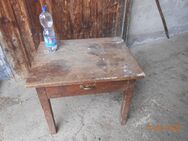 Kleiner alter Holztisch, Schublade von 1935 & Vintage Küchentisch - München Maxvorstadt