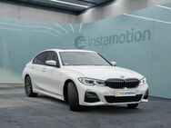 BMW 330, , Jahr 2021 - München