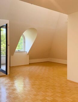 ** Gelegenheit ** schöne 2,5-Zimmer-Maisonette-Wohnung in gut angebundener Lage mit TG-Stellplatz ** - München