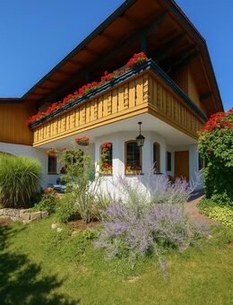 TOP IMMOBILIE, TOP LAGE! -EINZIGARTIGES EINFAMILIENHAUS voll Unterkellert,2Garagen gr. Einfahrt, und Garten - Winhöring