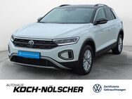 VW T-Roc, 1.5 TSI Life, Jahr 2023 - Insingen