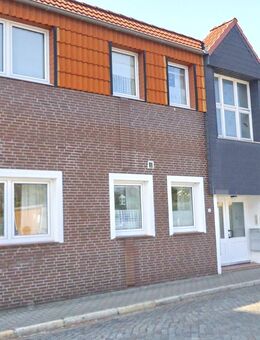 SOLLER - IMMOBILIEN Helle 2 Zimmer Wohnung zentral in Bremen-Grohn. (BITTE BEACHTEN SIE DIE VORRAUSSETZUNGEN) - Bremen