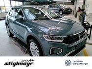 VW T-Roc, 1.0 TSI, Jahr 2023 - Schrobenhausen