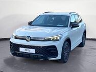 VW Tiguan, 2.0 l TDI R-Line rie be, Jahr 2022 - Balingen