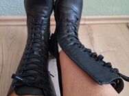 Feetlicious Ladys mit schönen Söckchen, Boots. 😍😈 - Hamburg