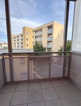 Gepflegte 3-ZW mit Balkon und Einbauküche - Nürnberg