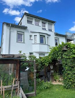 Sehr schöne, stilvolle 3 Zimmer-Wohnung in einem sanierten 3-Fhs. in ruhiger Lage von Kirchheim-Ötlingen - Kirchheim (Teck)