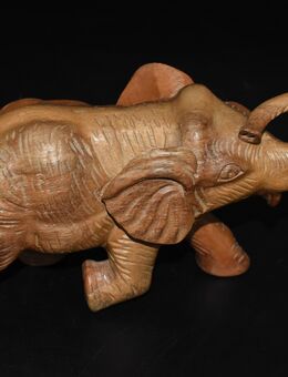 Laufender asiatischer Elefant, Holzfigur geschnitzt, Souvenir, Deko, Talisman - München