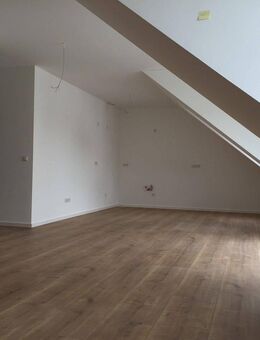 exklusive, moderne 90qm 2,5 Zimmerwohnung, gr. Balkon, Luxusausstattung 2.OG - Au (Hallertau)