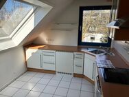 Masionettewohnung mit 4 Zimmer, Balkon, EBK, 2 Stellplätzen - Lüdenscheid