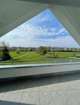 Einzigartig und exklusiv!! Penthousewohnung mit 2,5-Zimmern in 74211 Leingarten - Leingarten