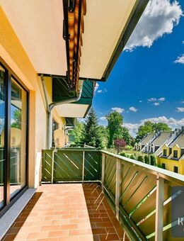 WOW! Kernsanierte Eigentumswohnung Wanne + Dusche + BALKON 2x Stellplatz, in Röhrsdorf bei Chemnitz! - Chemnitz