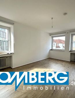 STUDENTEN AUFGEPASST! SCHICKES APARTMENT MIT NEUEM BAD AUF DER HOCHSTRASSE ZU MIETEN! - Krefeld