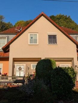 Doppelhaushälfte am Stadtrand von Hildburghausen - familienfreundlich Wohnen im Grünen - Hildburghausen