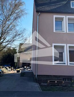 Schöne Doppelhaushälfte mit Garten & Sauna – Familienidylle in Hetzerath - Hetzerath